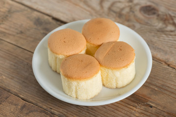 Chiffon cup cake.