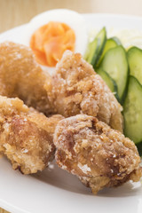 鶏肉の唐揚げ