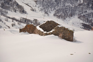 Bergerie en ruine (Savoie)