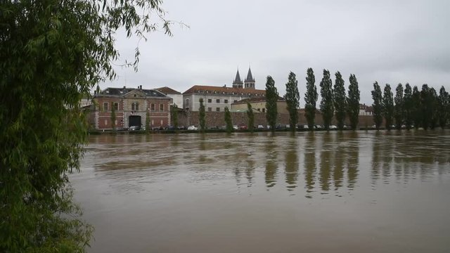 inondations sur melun