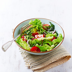 Green Salad with Cherry Tomatoes
