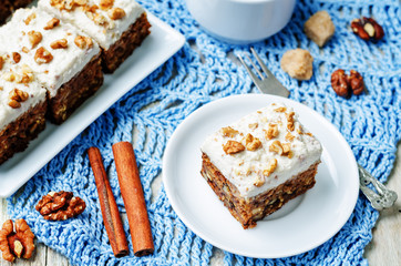 vegan walnuts carrot cake with cashew cream frosting