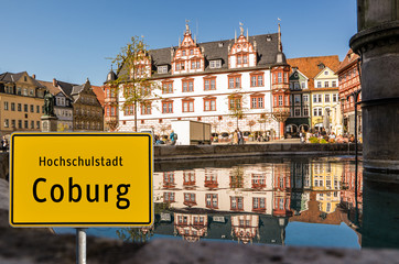 Fototapeta premium Hochschulstadt Coburg Schild