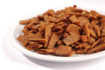 beer crackers on a plate