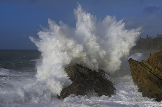 Crashing waves on rock in ocean