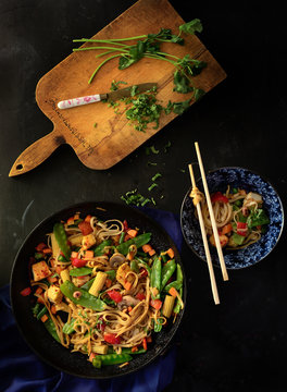Udon garlic noodles, still life