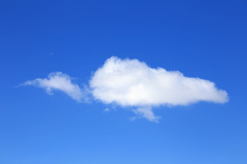 white clouds in the blue sky