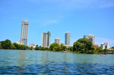 Obraz premium Colombo Beira Lake, Skyline And Modern Skyscrapers. Beira Lake Is A Large Lake In The Heart Of The City Of Colombo That Surrounded By Many Large Businesses In The City