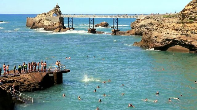 Plaisirs de l'eau &agrave; Biarritz