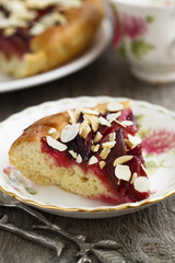 Plum pie