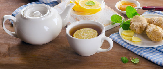 Tea with lemon, ginger, honey  and mint