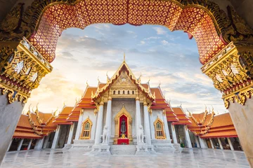 Foto op Plexiglas Wat Benchamabophit, een van de mooiste en beroemdste tempels in Bangkok, Thailand © dewspliff