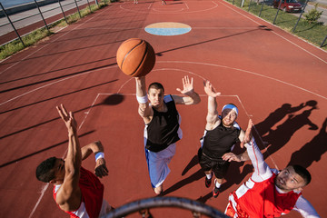 Fototapeta premium Slum dunk action!
