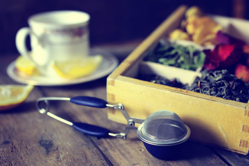 tea wooden rose green