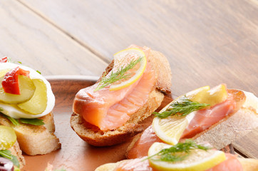 Open sandwiches with salmon