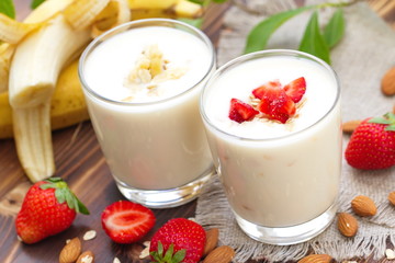Strawberry banana smoothie