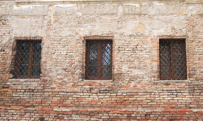 Fototapeta na wymiar Old building ruine, windows