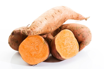 Süßkartoffeln, aufgeschnitten