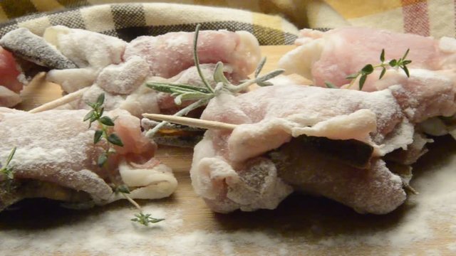ქათამი Հավ Kur dom&aacute;c&iacute; Tamh&ouml;na Găină Hoender Pollo ニワトリ Курица 鸡 مرغی Domaća koko&scaron; Kura domowa Gallus gallus domesticus Galo Cocincina Haushuhn תרנגול הבית Kana H&aacute;zity&uacute;k Chicken دجاج Tavuk Pula ไก่