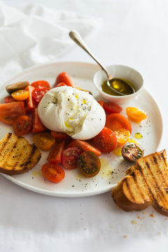 Tomato and Burrata Salad