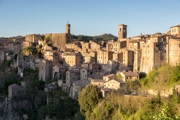 Fototapeta na wymiar Sorano - beautiful medieval town in Tuscany, Italy