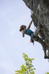 junge Frau beim Klettern in der Steiermark, &Ouml;sterreich