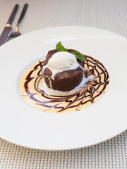 Hot Chocolate Pudding , Fondant au chocolat