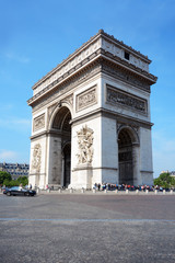 Fototapeta na wymiar Arc de Triomphe in Paris - Triumphbogen