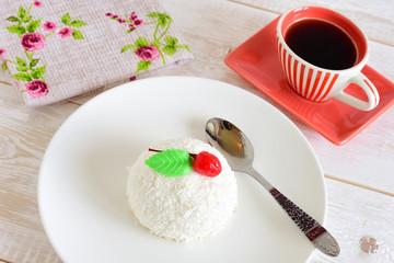 cake with coconut