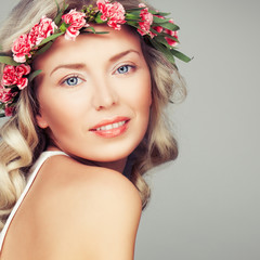 Naklejka premium Gorgeous Blonde Fashion Mode. Blonde Woman
