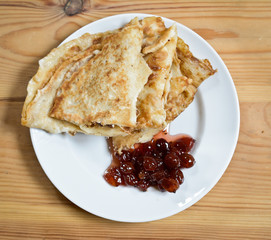 Breakfast: Pancakes with jam