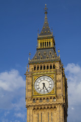 Fototapeta na wymiar Elizabeth Tower in London