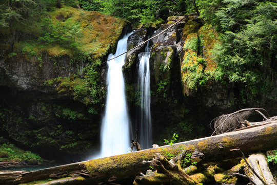 Water Falls In Mount Rainier National Park From Glaciers
