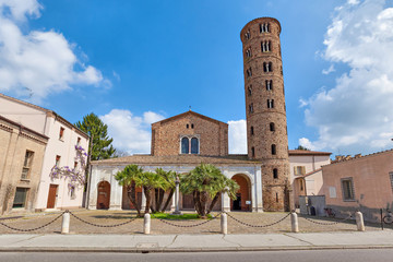 Basilica di Sant Apollinare Nuovo, Ravenna - obrazy, fototapety, plakaty