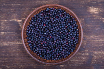 Fresh blueberries in wooden table