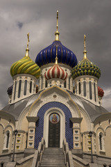 Патриаршее подворье в Переделкино. Церковь Святого Игоря Черниговского.