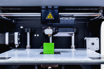 head of 3d printer in action