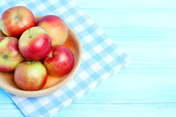 apples fresh table wooden background
