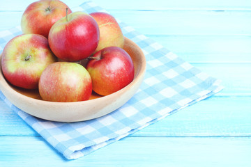 apples fresh table wooden background
