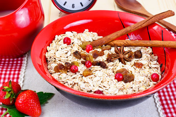 Oatmeal with Raisins and Cranberries