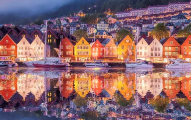 Poster Beroemde Bryggen-straat in Bergen, UNESCO-werelderfgoed, Noorwegen © Tomas Marek
