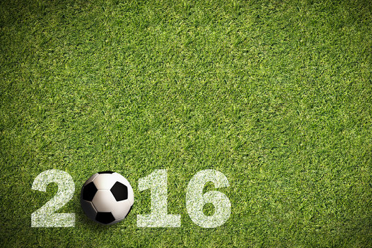 Rasen mit Aufschrift 2016 und einem Fußball 