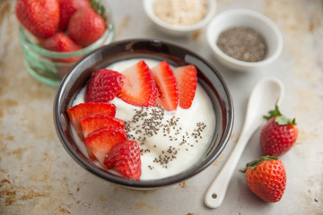 Joghurt mit Beeren