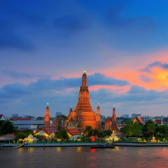 Fototapeta premium Wat Arun temple