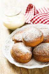 Donuts with vanilla and lemon cream
