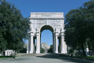 Fototapeta na wymiar Old City Gate u Genova