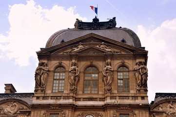 Louvre, das wohl berühmteste Museum der Welt -  Pavillon de l´Horloge