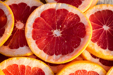 saftige Grapefruitscheiben