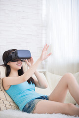 Fototapeta premium woman using virtual reality