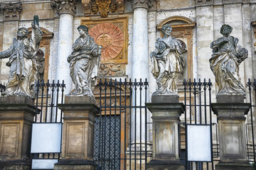 Obraz premium Sculptures of saints. Architectural details of the Church